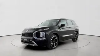 Mitsubishi Outlander 2023 — DubiCars
