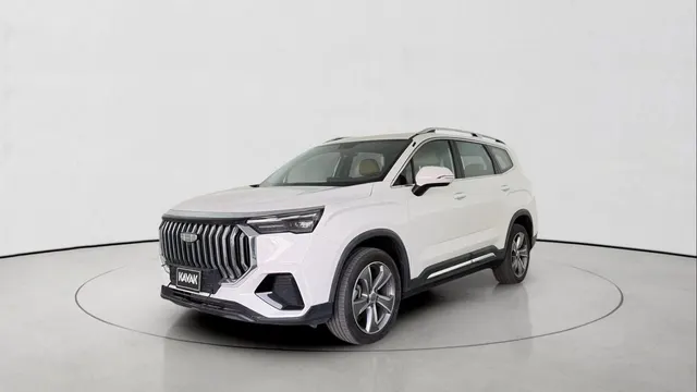 Geely Okavango 2025