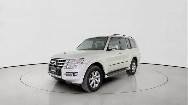 Mitsubishi Pajero 2020