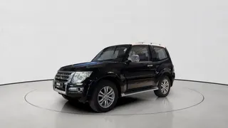 Mitsubishi Pajero 2018 — DubiCars
