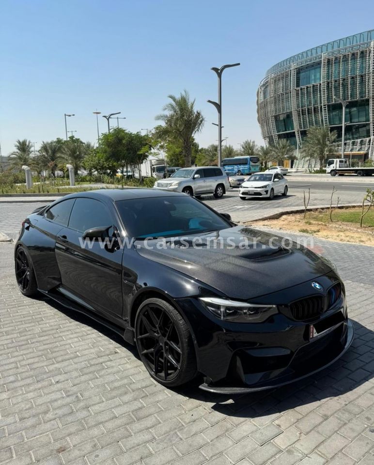 BMW M4 2020 — CarSemsar