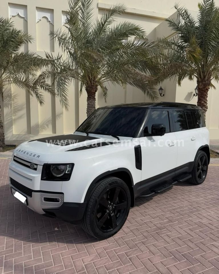 Land Rover Defender 110 HSE 2023 — CarSemsar