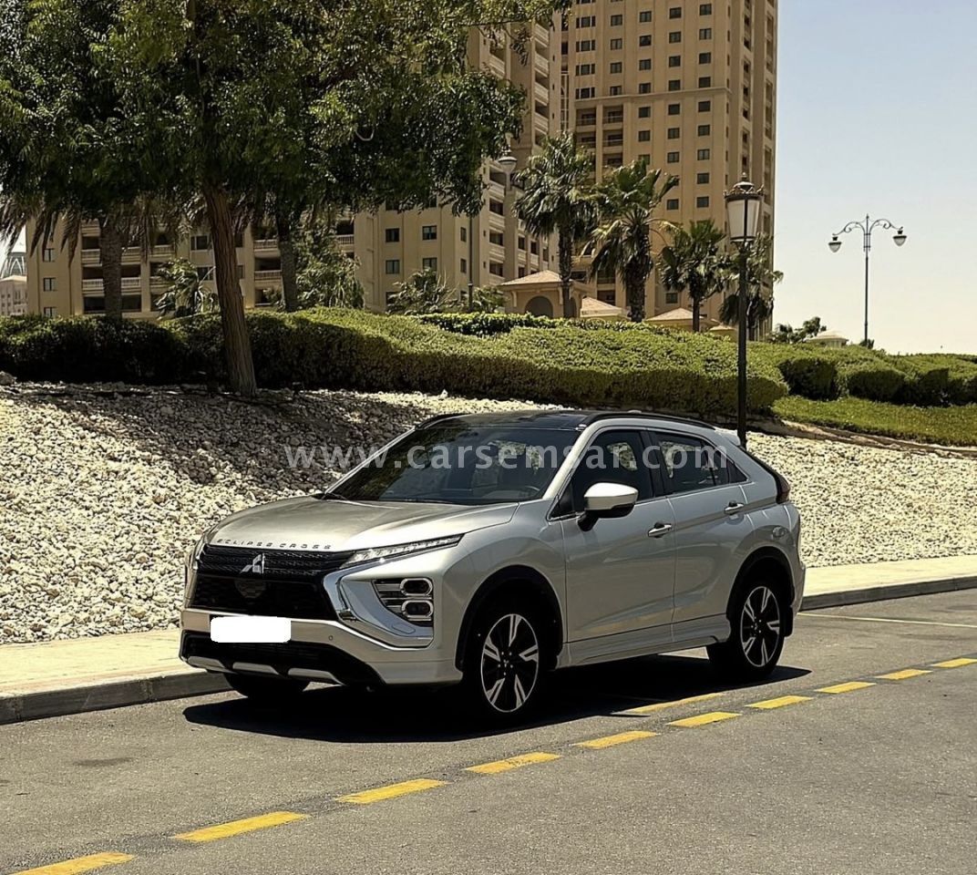 Mitsubishi Eclipse Cross 2023 — CarSemsar