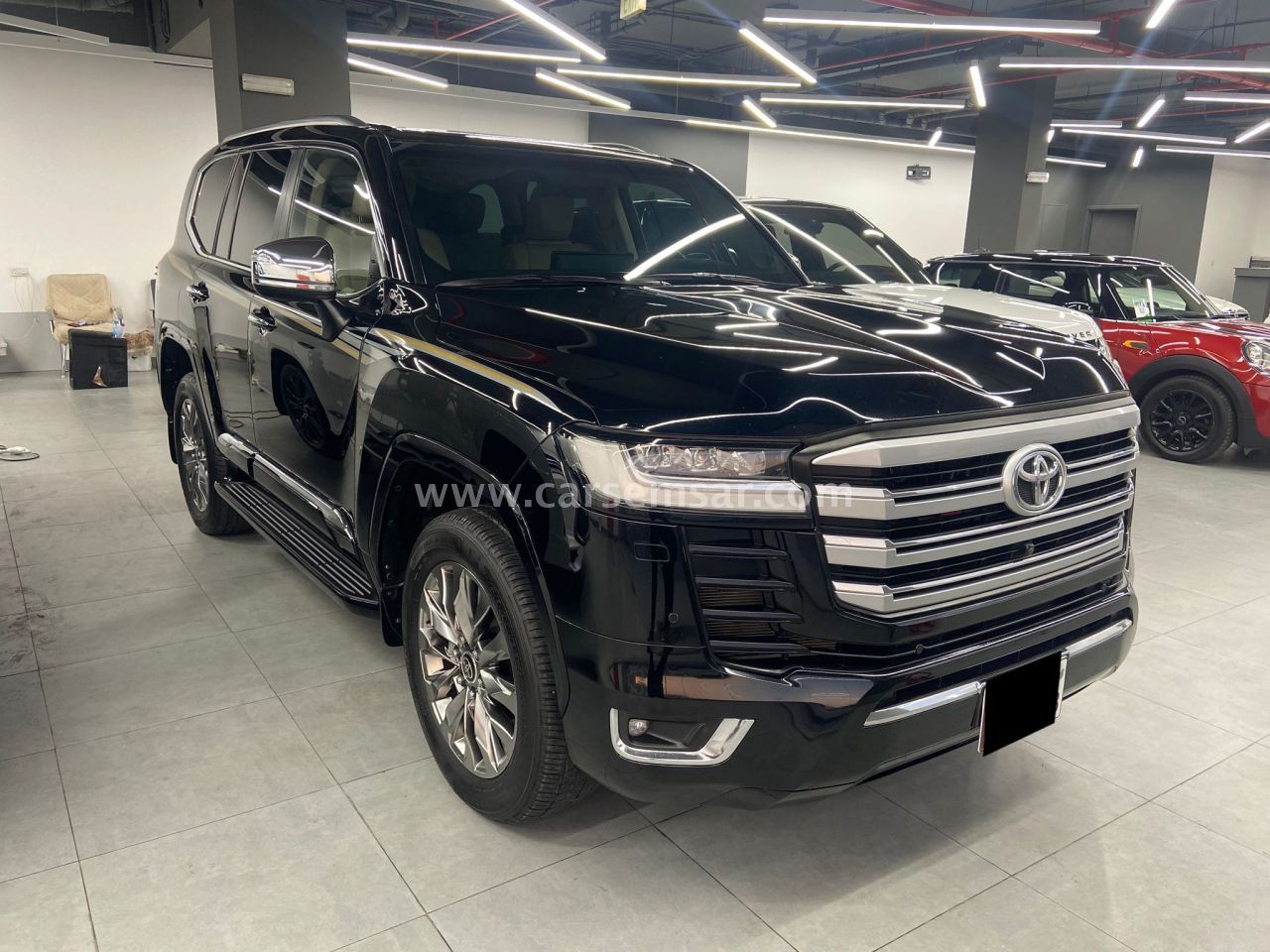 Toyota Land Cruiser VX 2022 — CarSemsar