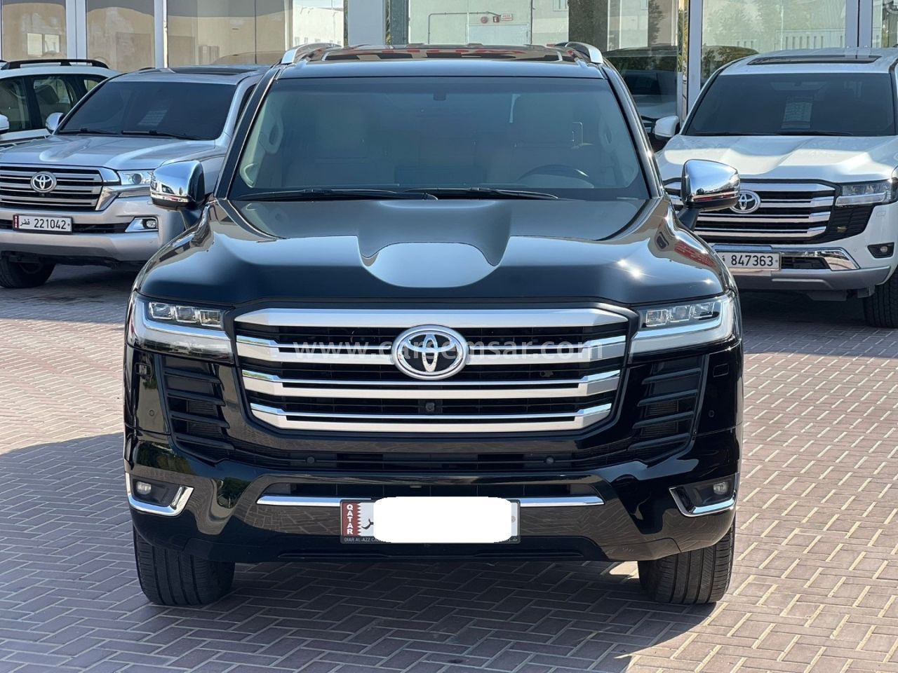 Toyota Land Cruiser VX 2022 — CarSemsar