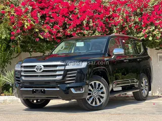 Toyota Land Cruiser VX 2026