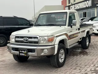 Toyota Land Cruiser Pickup 2020