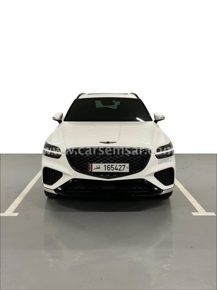 Genesis GV70 2021 — CarSemsar