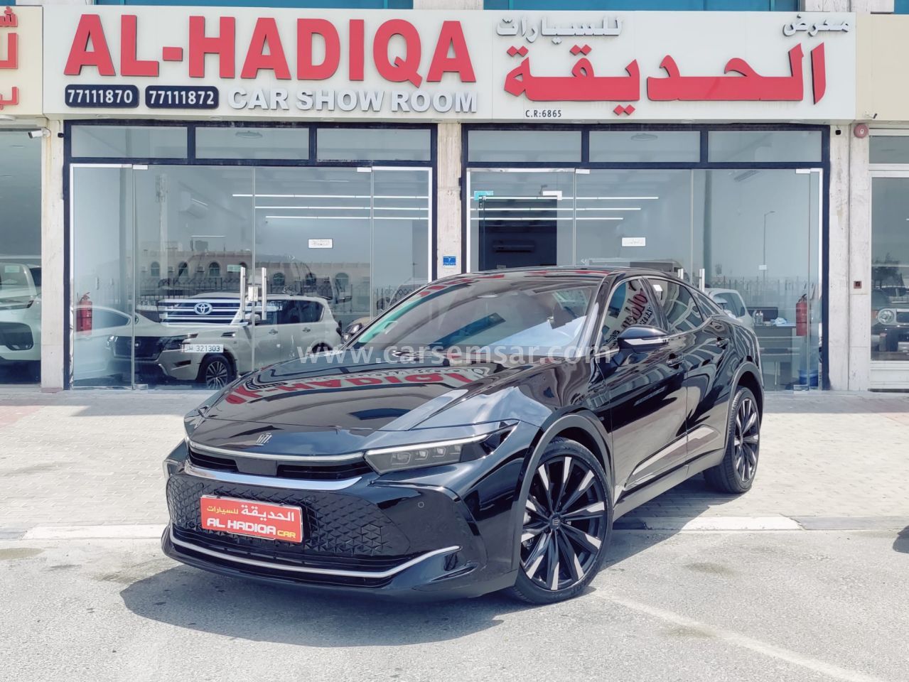 Toyota Crown 2023 — CarSemsar