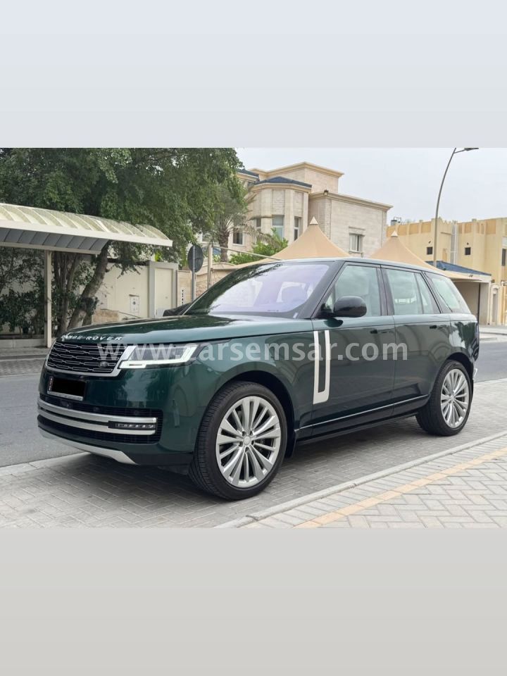 Land Rover Range Vogue First Edition 2022 — CarSemsar
