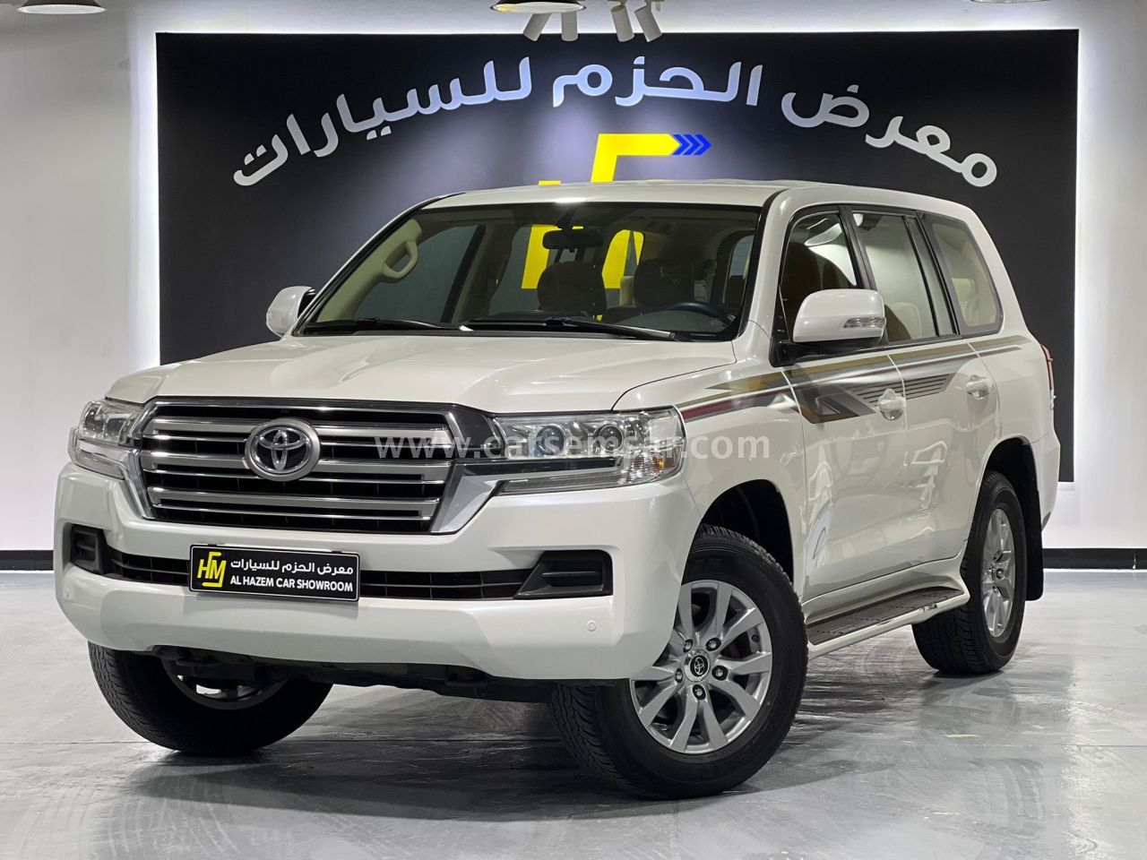 Toyota Land Cruiser GXR 2016 — CarSemsar