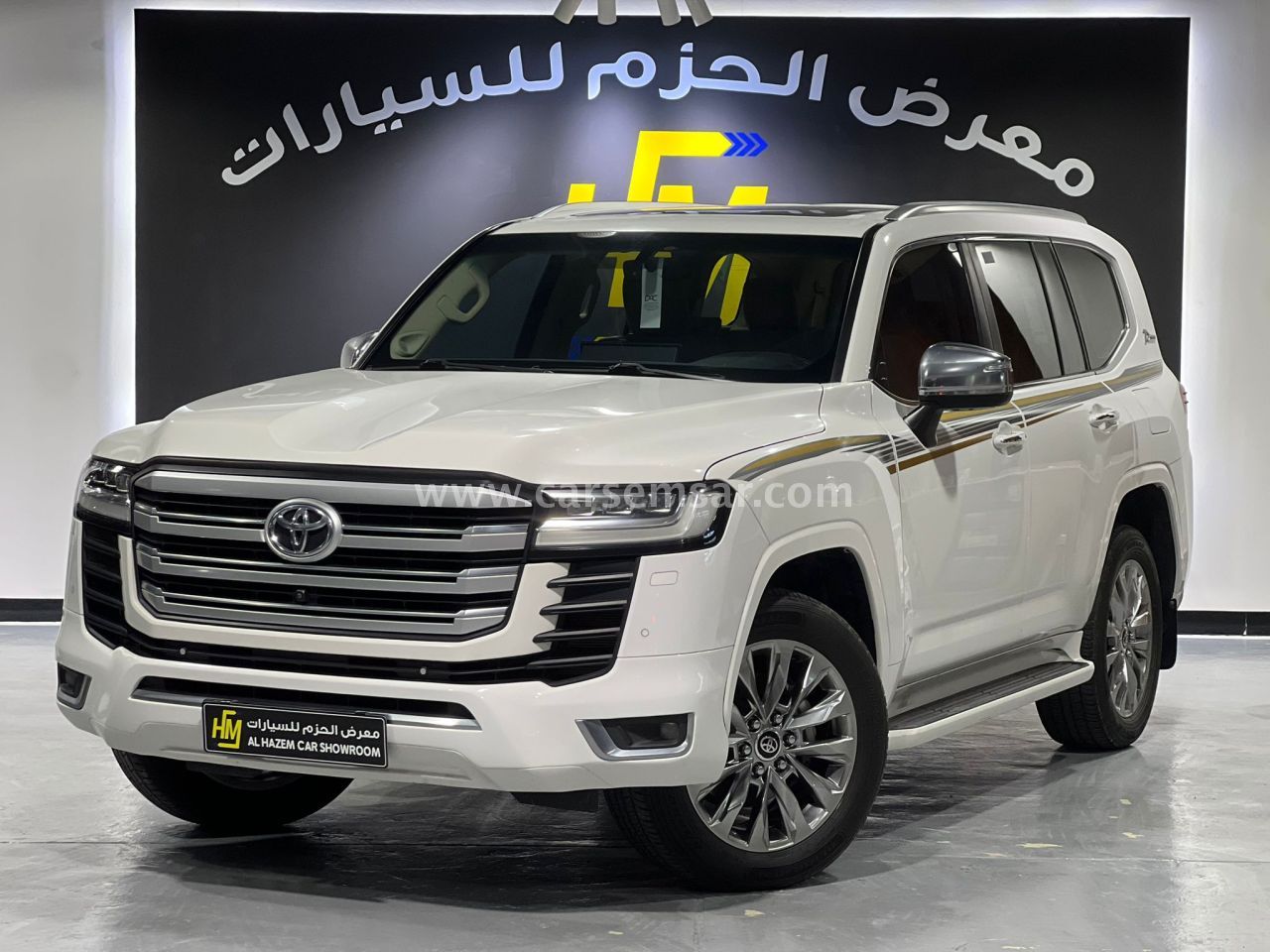 Toyota Land Cruiser VX 2022 — CarSemsar