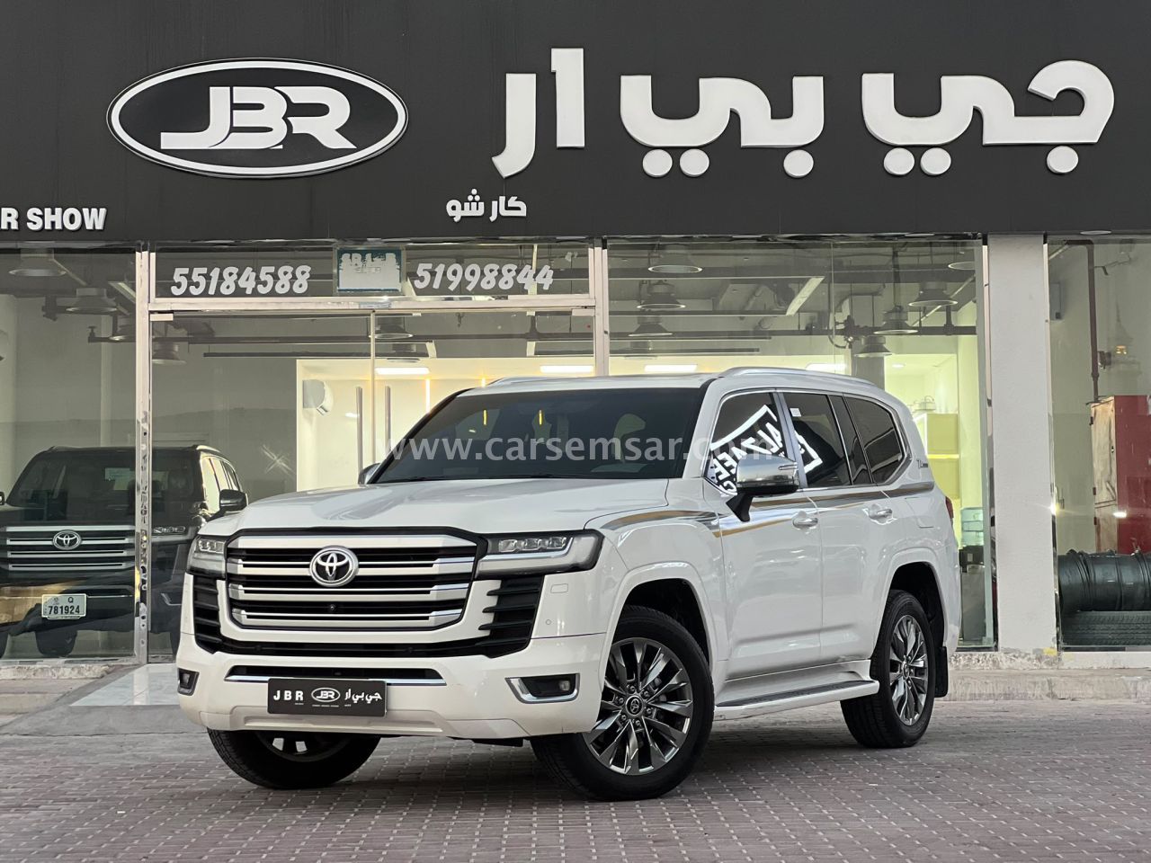 Toyota Land Cruiser VX 2022 — CarSemsar