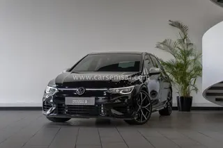 فولكس واجن Golf R 2022 — CarSemsar