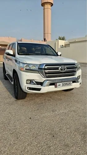 Toyota Land Cruiser 2016 — MzadQatar