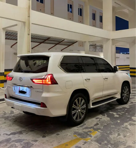 Lexus LX 570 2017 — MzadQatar
