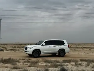 Toyota Land Cruiser 2009 — MzadQatar