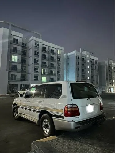 Toyota Land Cruiser 2001 — MzadQatar