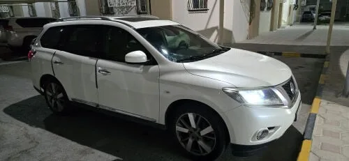 Nissan Pathfinder 2015 — MzadQatar