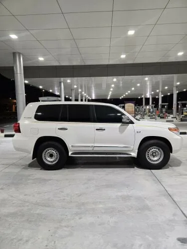 Toyota Land Cruiser 2014 — MzadQatar