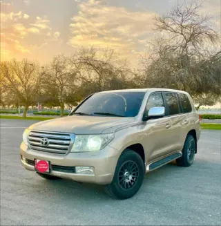 Toyota Land Cruiser 2011 — MzadQatar