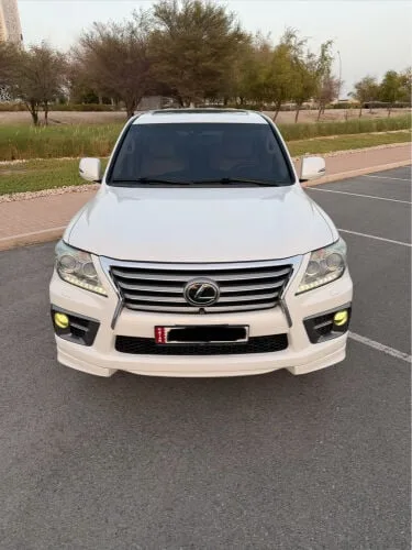 Lexus LX 2013 — MzadQatar