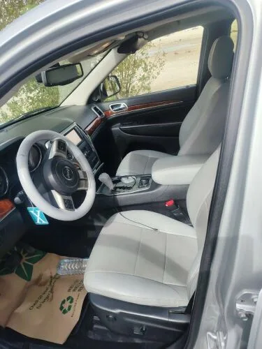 Jeep Grand Cherokee 2012 — MzadQatar