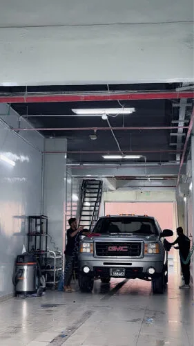 GMC Sierra 2011 — MzadQatar