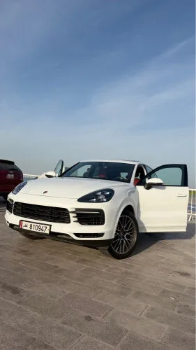 Porsche Cayenne 2019 — MzadQatar
