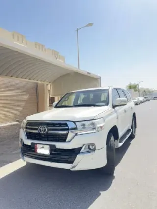 Toyota Land Cruiser 2013 — MzadQatar
