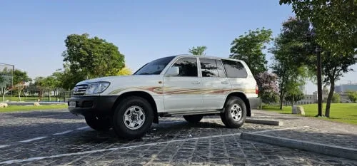 Toyota Land Cruiser 2000 — MzadQatar