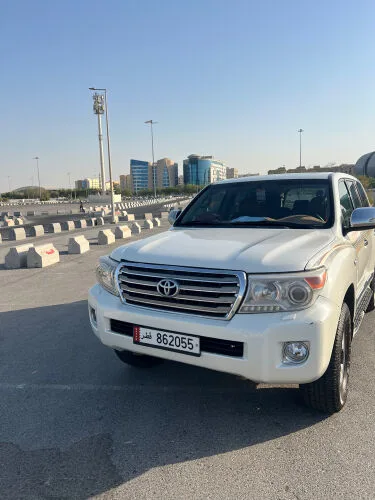 Toyota Land Cruiser 2010 — MzadQatar