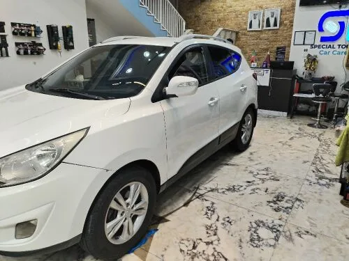 Hyundai Tucson 2011 — MzadQatar