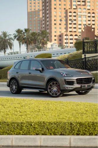 Porsche Cayenne 2015 — MzadQatar