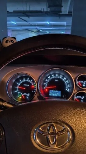 Toyota Sequoia 2009 — MzadQatar
