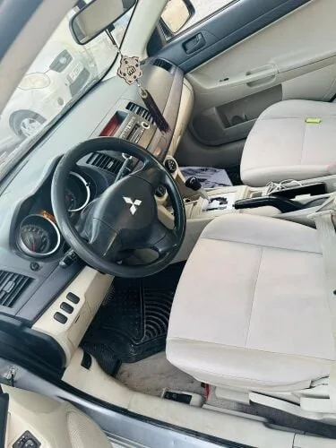 Mitsubishi Lancer 2009 — MzadQatar