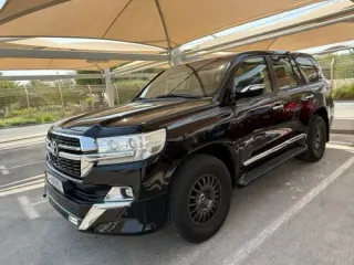 Toyota Land Cruiser 2017 — MzadQatar