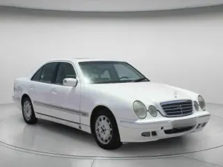 Mercedes-Benz E Class 2001 — MzadQatar