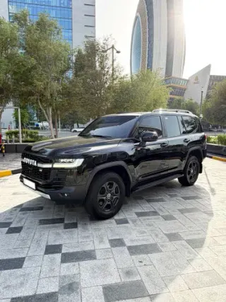 Toyota Land Cruiser 2023 — MzadQatar