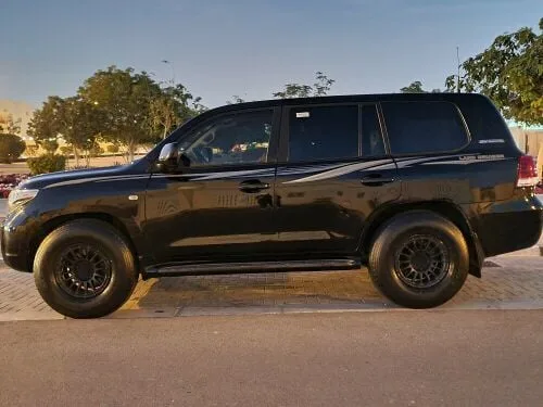 Toyota Land Cruiser 2011 — MzadQatar