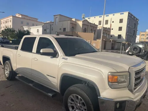 GMC Sierra 2015 — MzadQatar