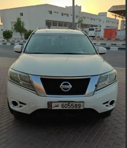 Nissan Pathfinder 2014 — MzadQatar