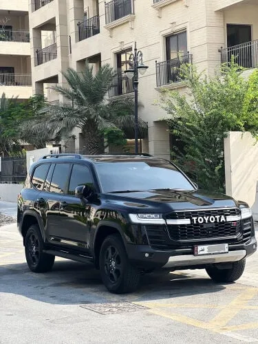 Toyota Land Cruiser 2023 — MzadQatar