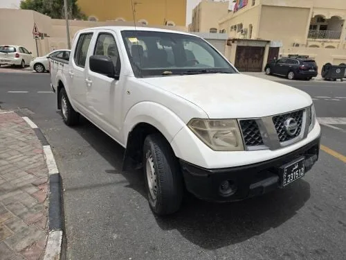 Nissan Navara 2012 — MzadQatar