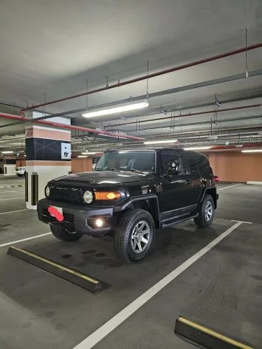Toyota FJ Cruiser 2015 — MzadQatar