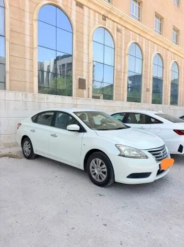 Nissan Sentra 2015 — MzadQatar