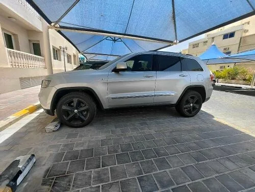 Jeep Grand Cherokee 2012 — MzadQatar