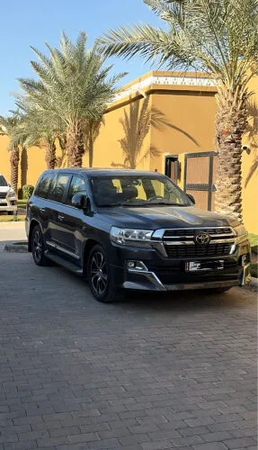 Toyota Land Cruiser 2016 — MzadQatar