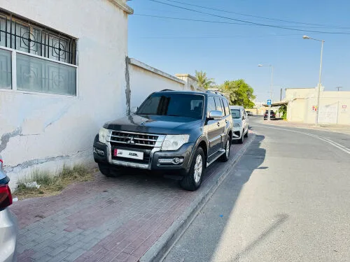 Mitsubishi Pajero 2015 — MzadQatar