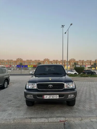 Toyota Land Cruiser 2002 — MzadQatar
